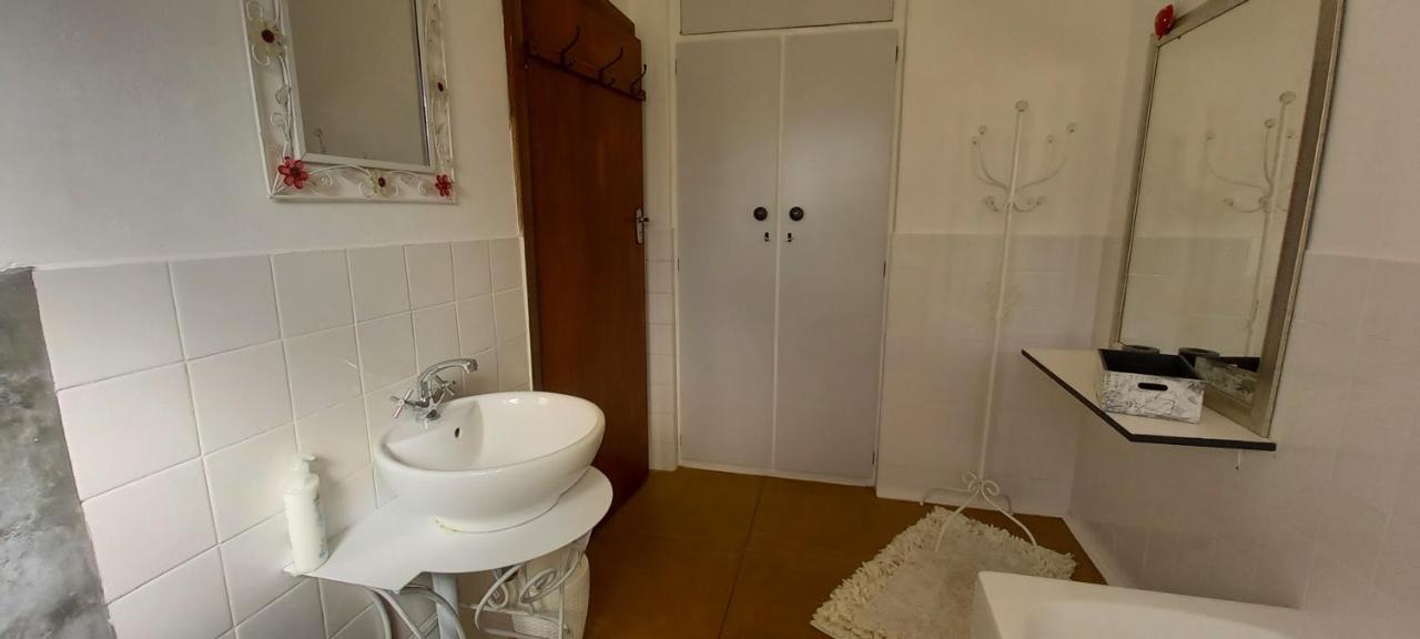Mitat Guesthouse Beaufort West Kültér fotó