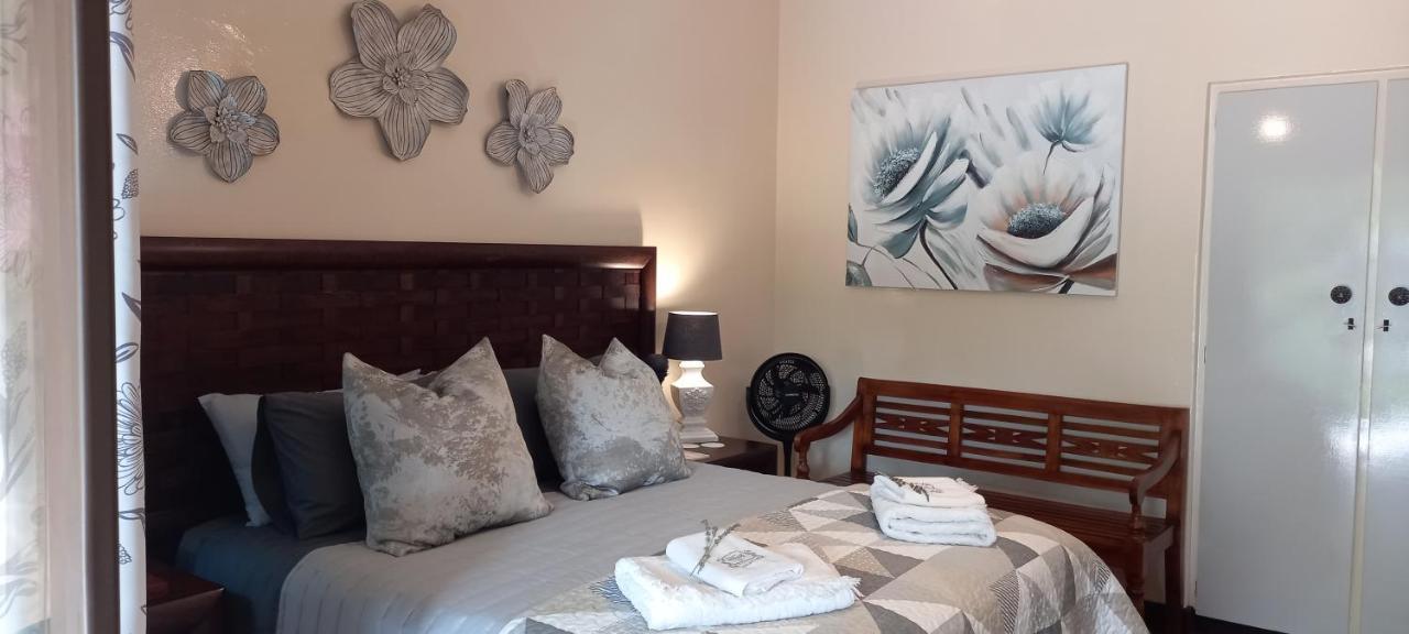 Mitat Guesthouse Beaufort West Kültér fotó
