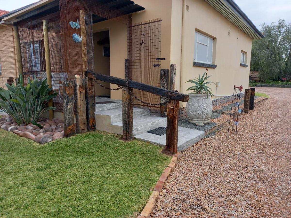 Mitat Guesthouse Beaufort West Kültér fotó
